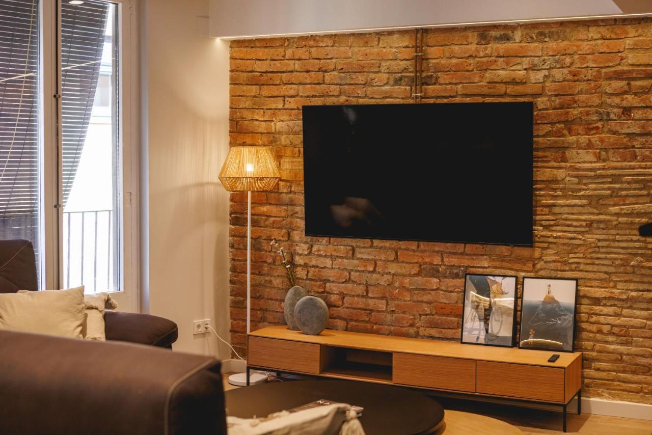 Bravissimo Cort Reial Duplex, Spacious With 3 Bedrooms Girona Exterior photo