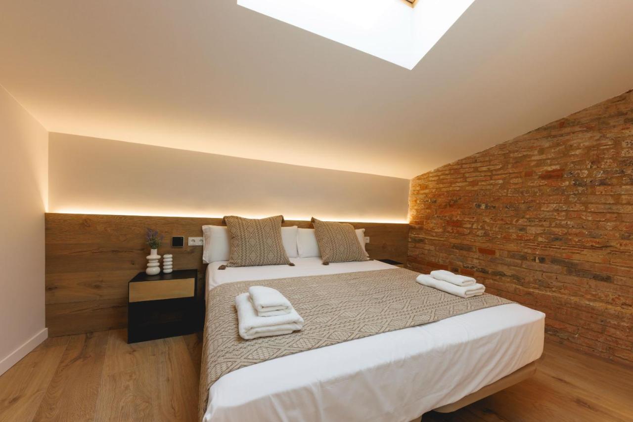 Bravissimo Cort Reial Duplex, Spacious With 3 Bedrooms Girona Exterior photo