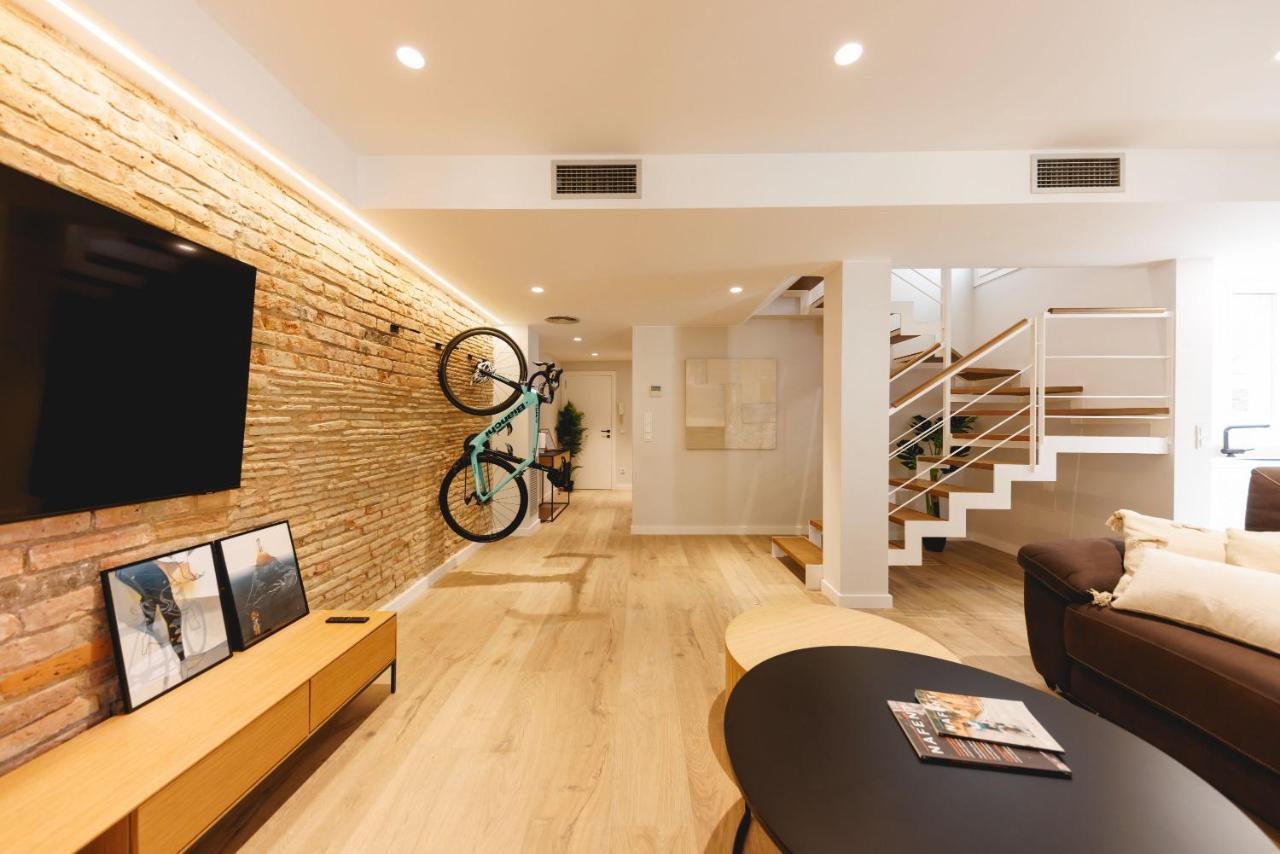 Bravissimo Cort Reial Duplex, Spacious With 3 Bedrooms Girona Exterior photo