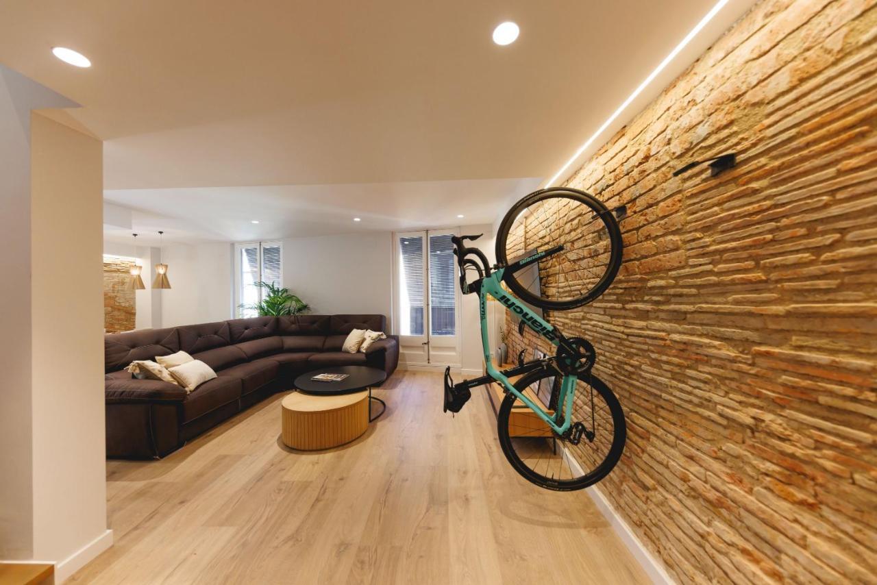 Bravissimo Cort Reial Duplex, Spacious With 3 Bedrooms Girona Exterior photo
