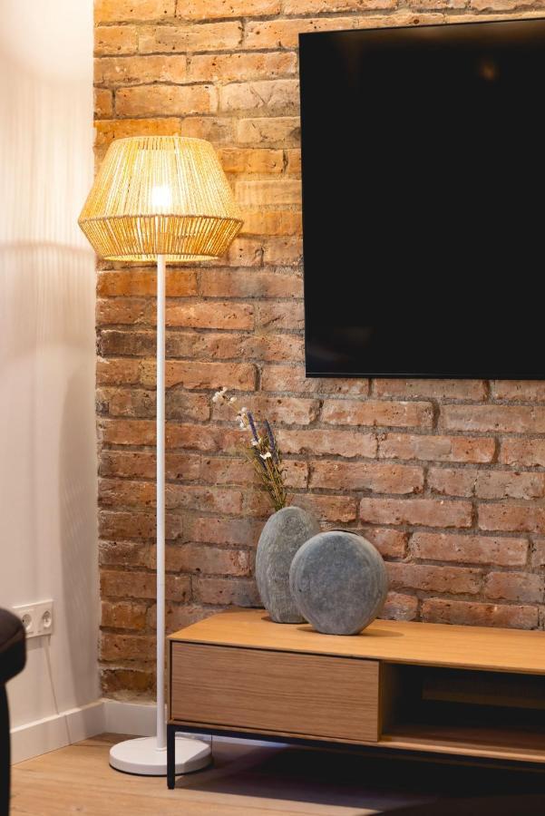 Bravissimo Cort Reial Duplex, Spacious With 3 Bedrooms Girona Exterior photo